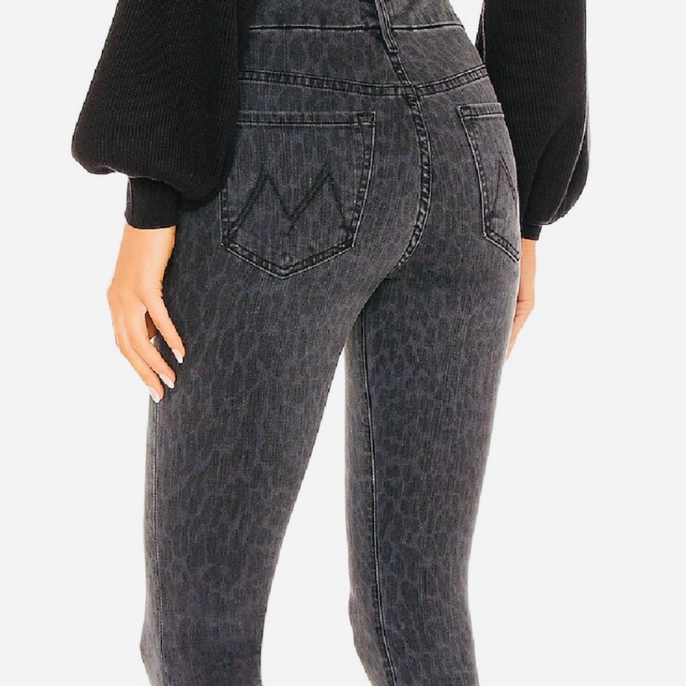 MOTHER Women's Skinny Jeans in Charcoal Gray